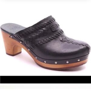 UGG Vivica women’s Black Leather braided studded slip on Sherpa 9 Wooden clog